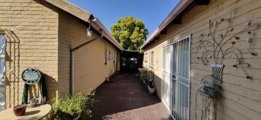 3 Bedroom Property for Sale in Randhart Gauteng