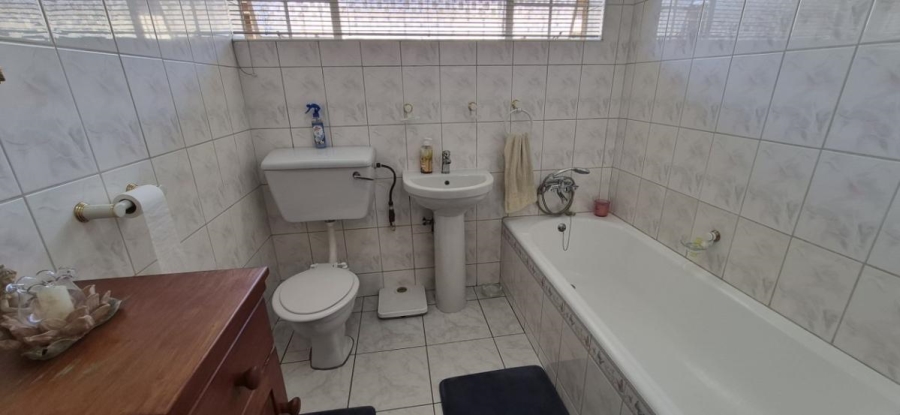 3 Bedroom Property for Sale in Randhart Gauteng