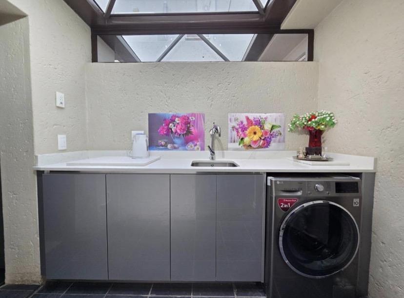 3 Bedroom Property for Sale in Glenvista Gauteng