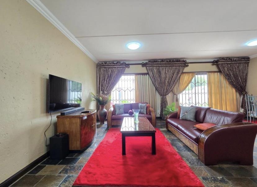 3 Bedroom Property for Sale in Glenvista Gauteng