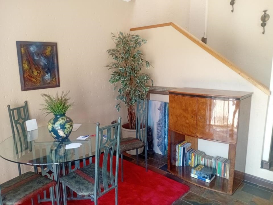 3 Bedroom Property for Sale in Glenvista Gauteng