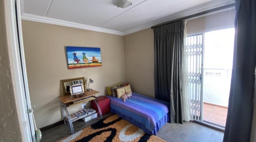 3 Bedroom Property for Sale in Glenvista Gauteng