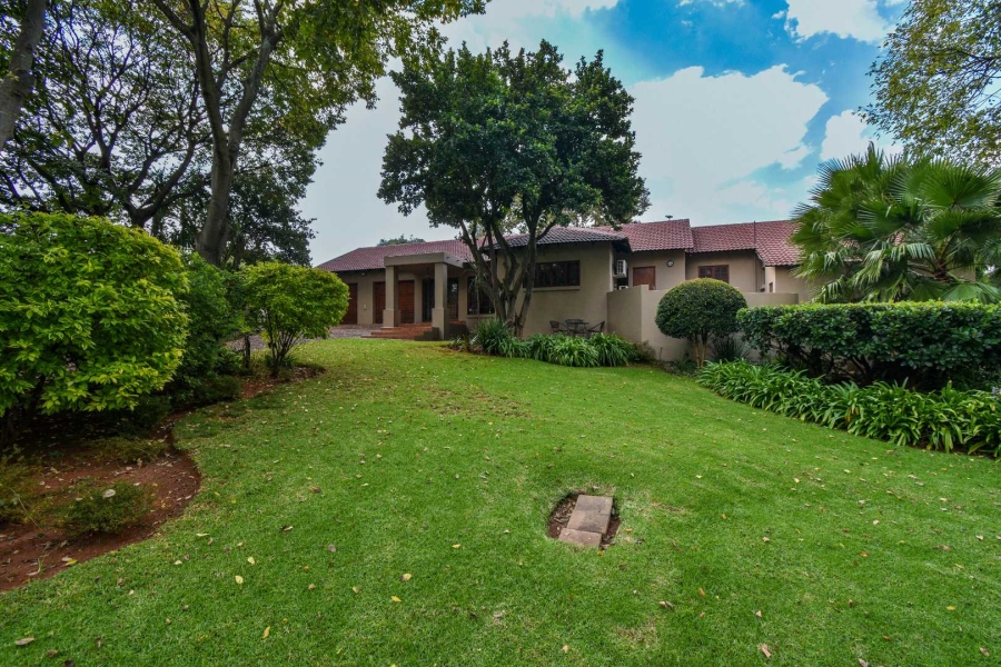 4 Bedroom Property for Sale in Faerie Glen Gauteng