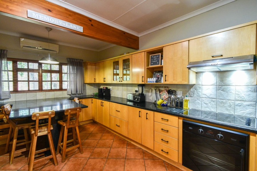 4 Bedroom Property for Sale in Faerie Glen Gauteng