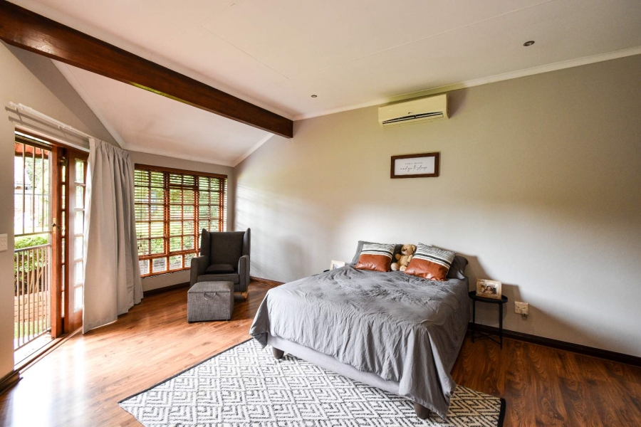 4 Bedroom Property for Sale in Faerie Glen Gauteng