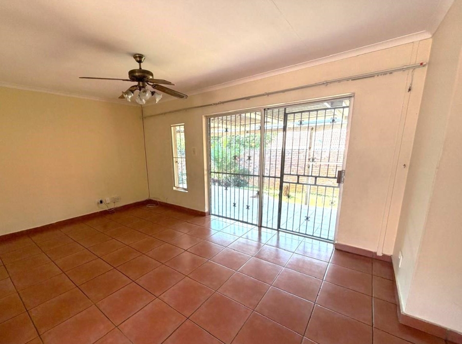 3 Bedroom Property for Sale in Faerie Glen Gauteng