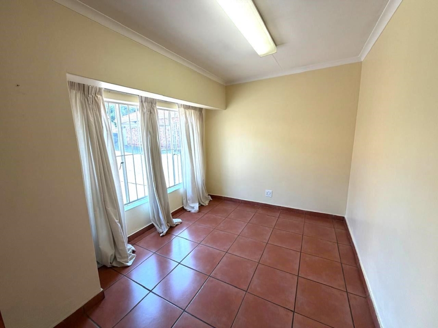 3 Bedroom Property for Sale in Faerie Glen Gauteng