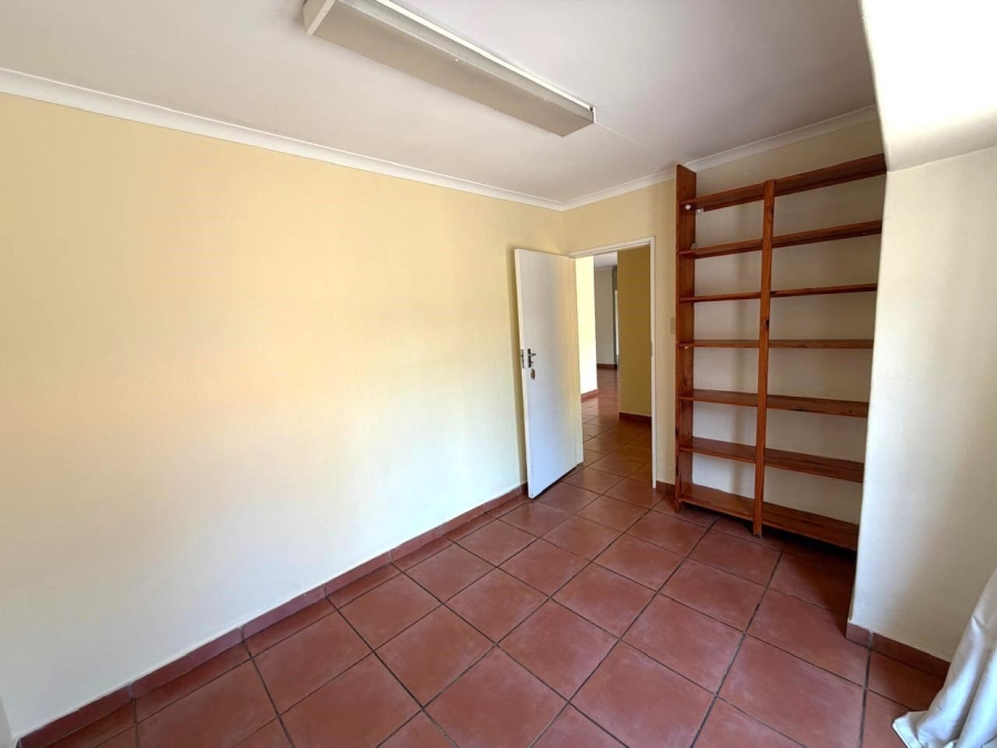 3 Bedroom Property for Sale in Faerie Glen Gauteng