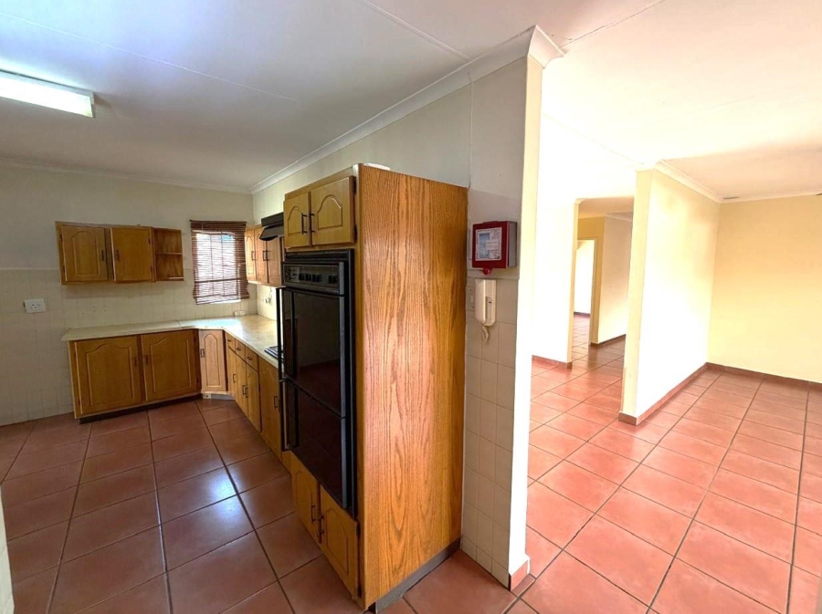 3 Bedroom Property for Sale in Faerie Glen Gauteng
