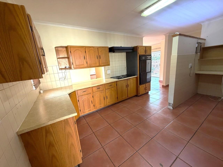 3 Bedroom Property for Sale in Faerie Glen Gauteng