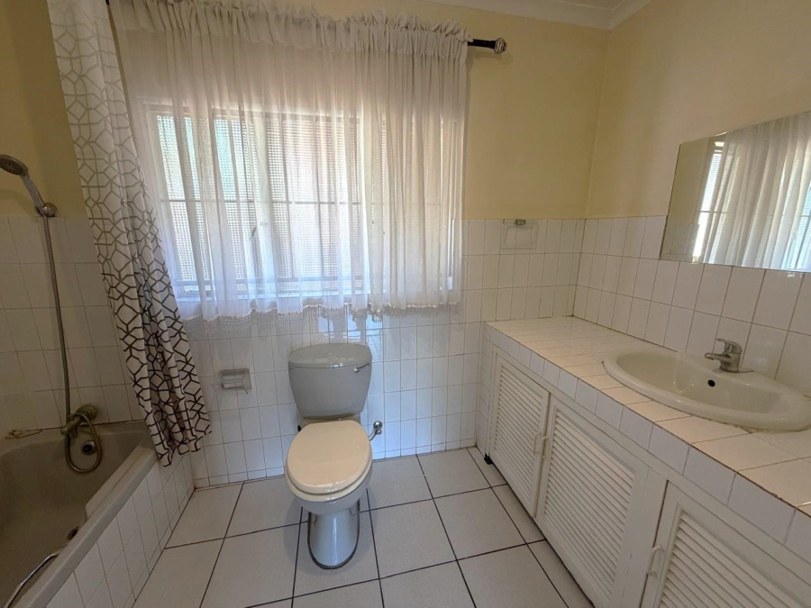 3 Bedroom Property for Sale in Faerie Glen Gauteng