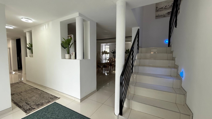 To Let 3 Bedroom Property for Rent in Faerie Glen Gauteng