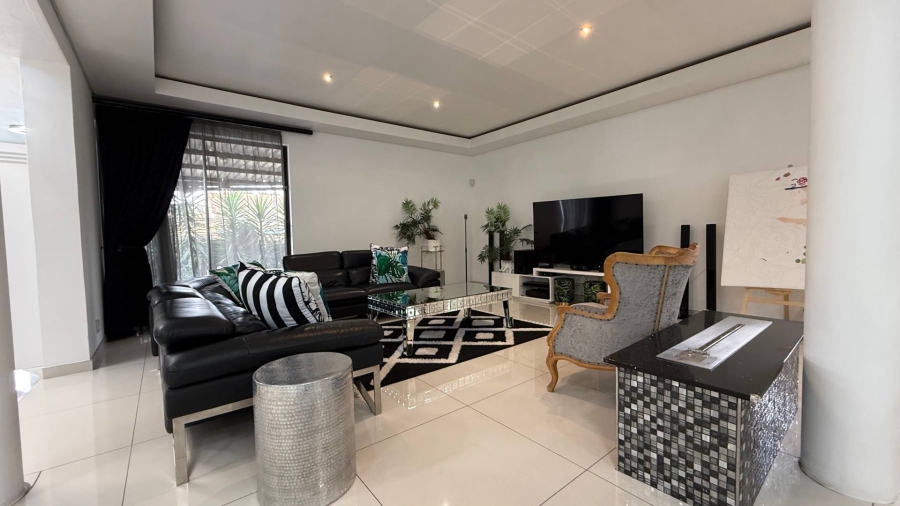 To Let 3 Bedroom Property for Rent in Faerie Glen Gauteng