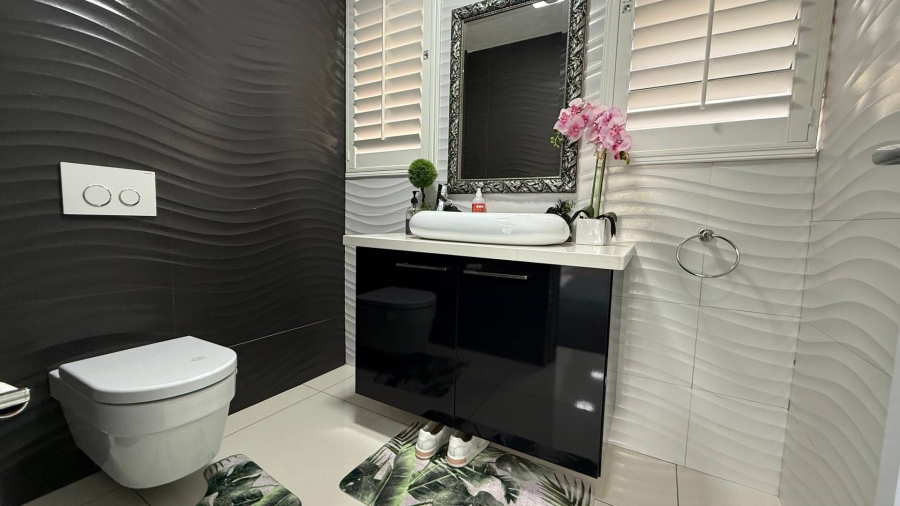 To Let 3 Bedroom Property for Rent in Faerie Glen Gauteng