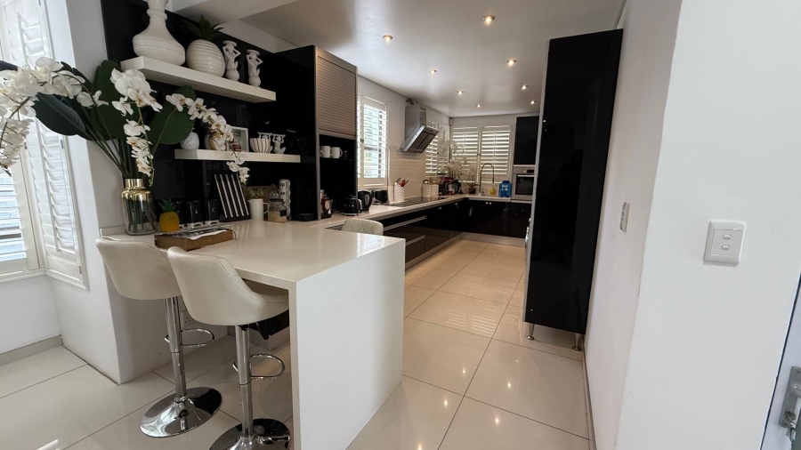 To Let 3 Bedroom Property for Rent in Faerie Glen Gauteng