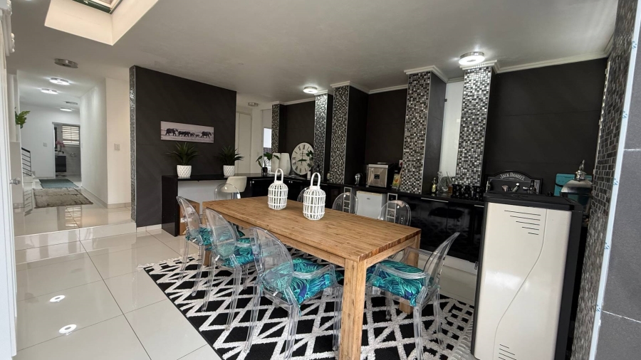 To Let 3 Bedroom Property for Rent in Faerie Glen Gauteng