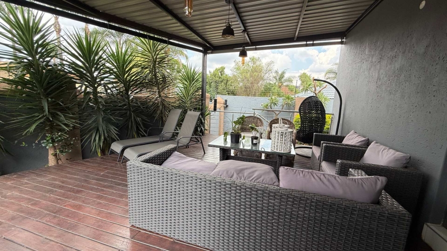 To Let 3 Bedroom Property for Rent in Faerie Glen Gauteng