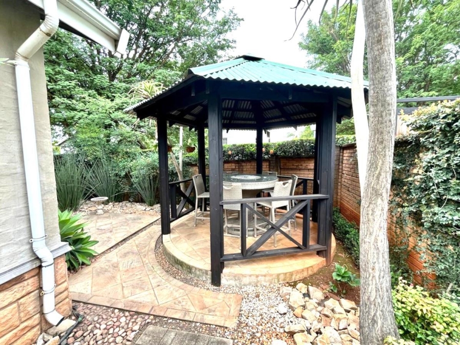 4 Bedroom Property for Sale in Olympus Gauteng