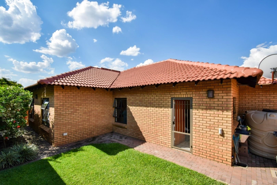 3 Bedroom Property for Sale in Equestria Gauteng