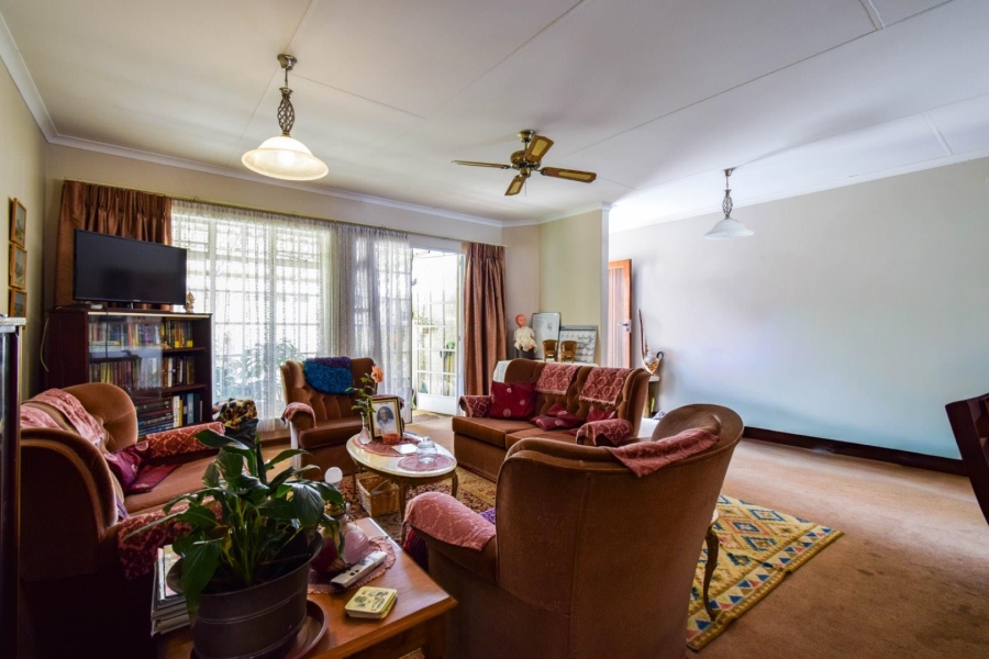 2 Bedroom Property for Sale in Die Wilgers Gauteng