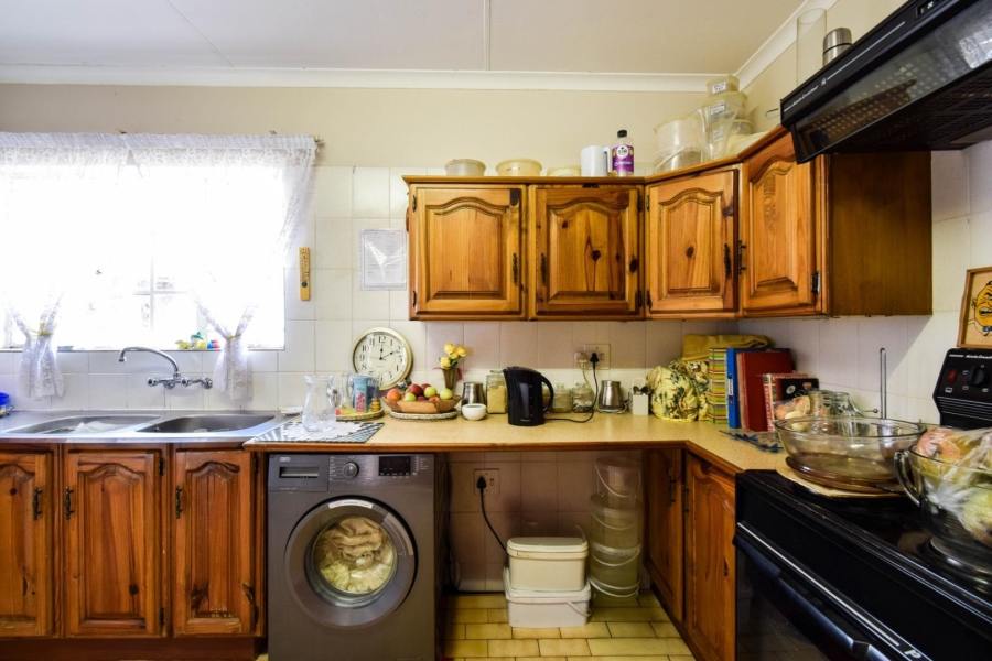 2 Bedroom Property for Sale in Die Wilgers Gauteng