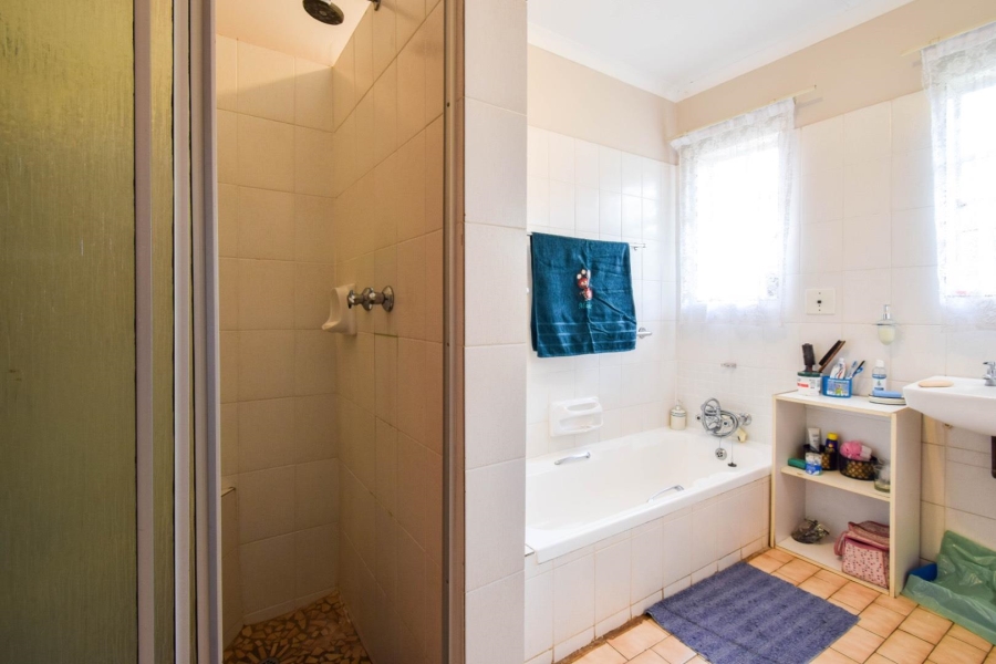 2 Bedroom Property for Sale in Die Wilgers Gauteng