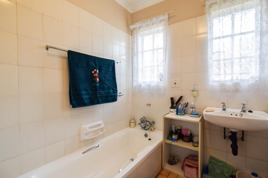 2 Bedroom Property for Sale in Die Wilgers Gauteng