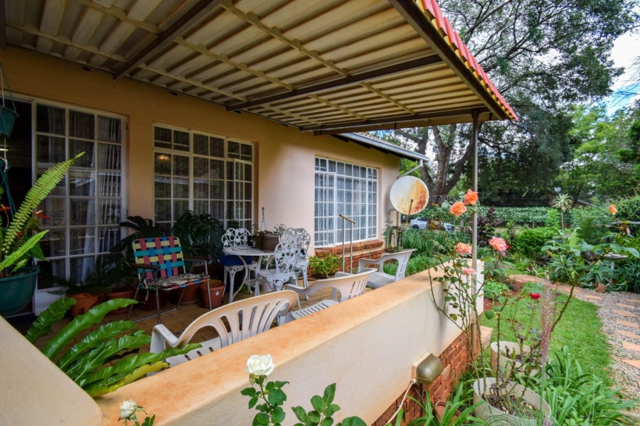 2 Bedroom Property for Sale in Die Wilgers Gauteng