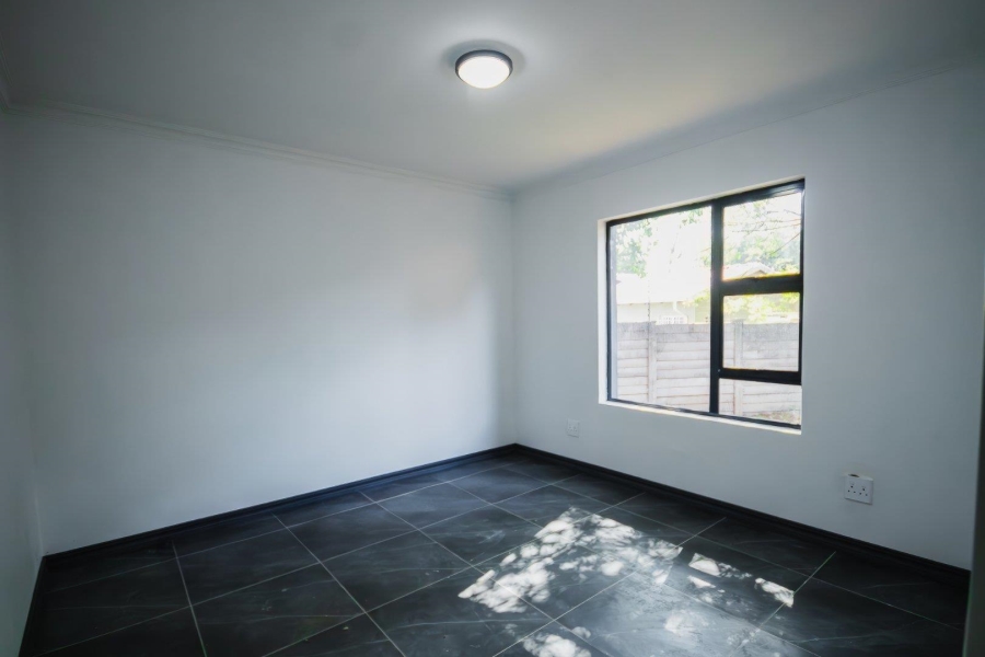 6 Bedroom Property for Sale in Meyerspark Gauteng