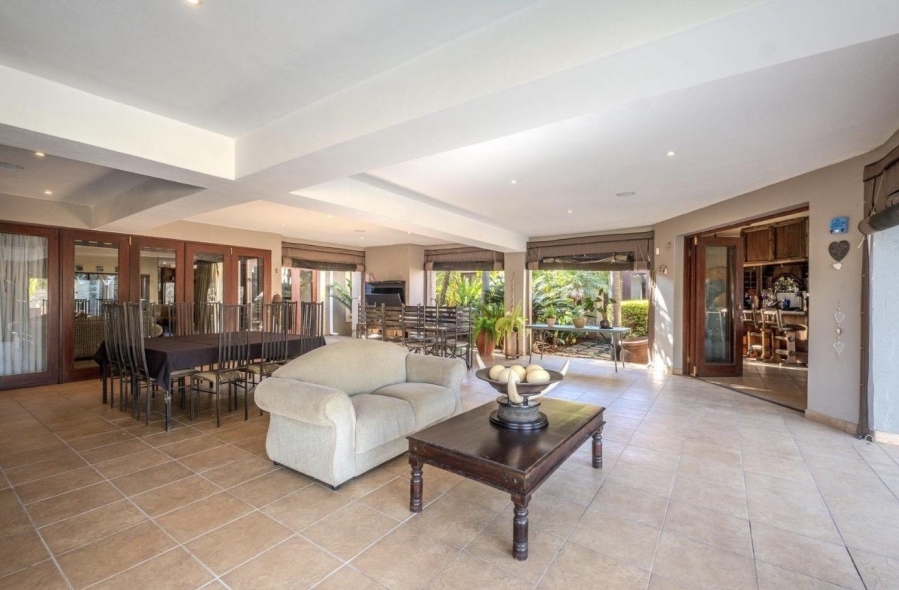 4 Bedroom Property for Sale in Zwavelpoort Gauteng