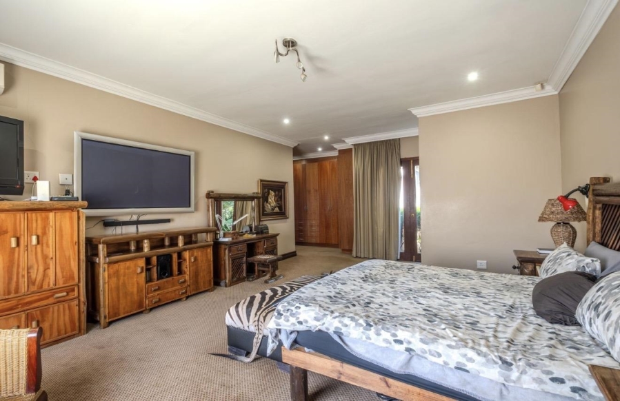 4 Bedroom Property for Sale in Zwavelpoort Gauteng