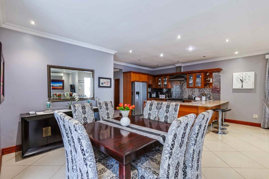 To Let 4 Bedroom Property for Rent in Silver Lakes Golf Estate Gauteng