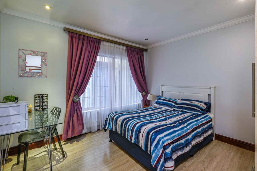 To Let 4 Bedroom Property for Rent in Silver Lakes Golf Estate Gauteng