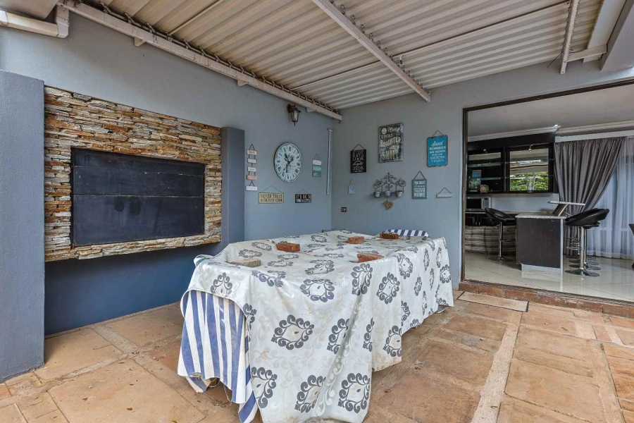 To Let 4 Bedroom Property for Rent in Silver Lakes Golf Estate Gauteng