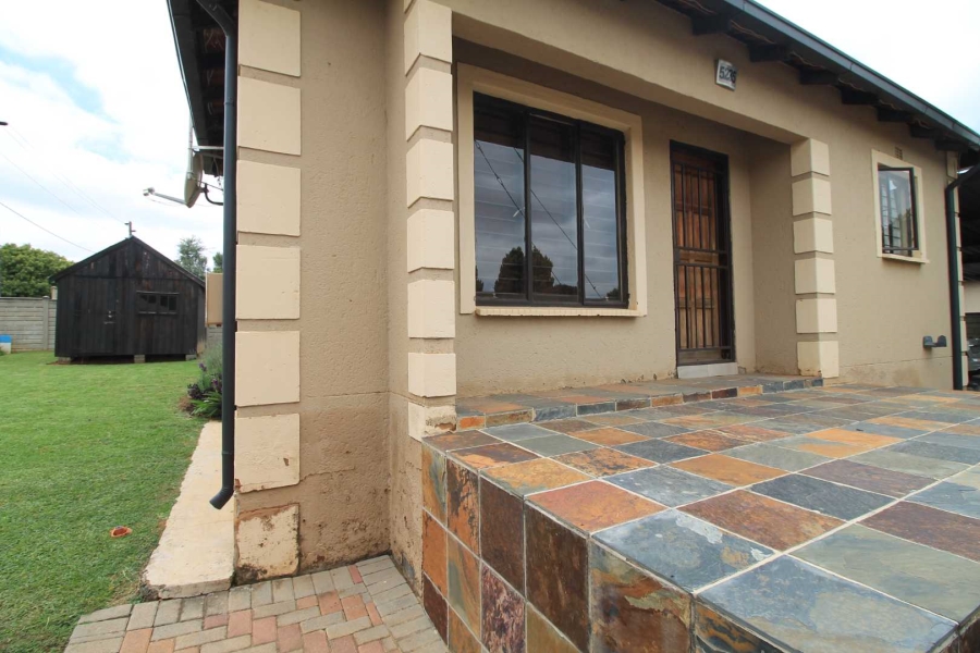 6 Bedroom Property for Sale in Cosmo City Gauteng