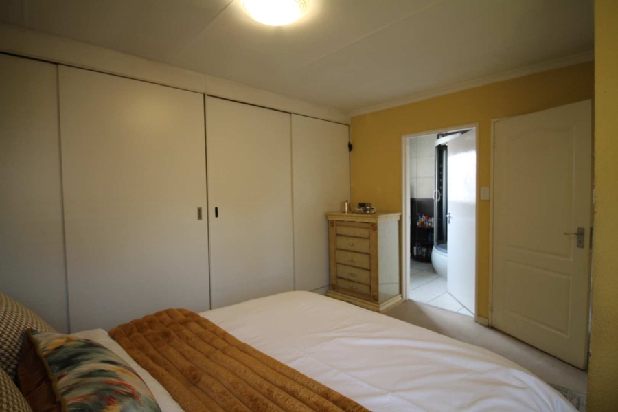 6 Bedroom Property for Sale in Cosmo City Gauteng