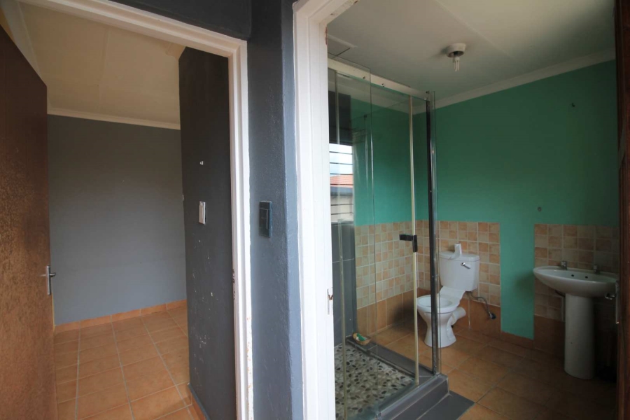 6 Bedroom Property for Sale in Cosmo City Gauteng