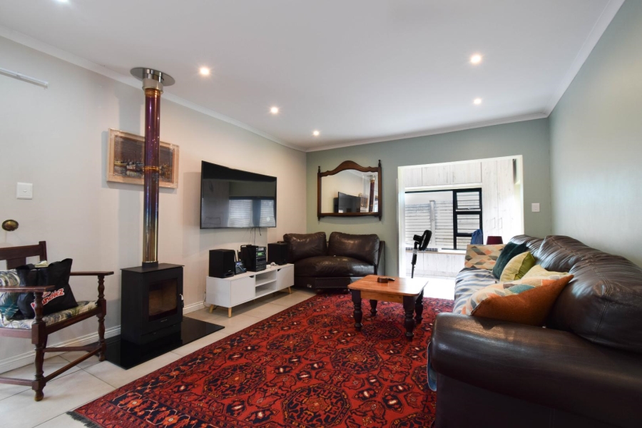 3 Bedroom Property for Sale in Garsfontein Gauteng