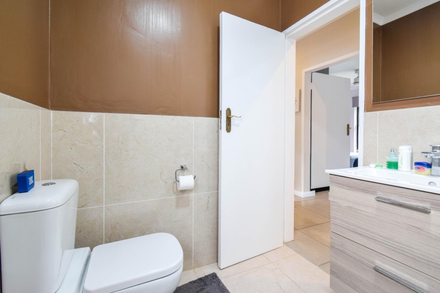 3 Bedroom Property for Sale in Garsfontein Gauteng