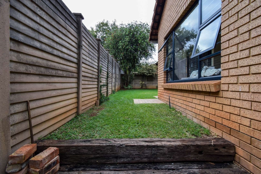 3 Bedroom Property for Sale in Garsfontein Gauteng