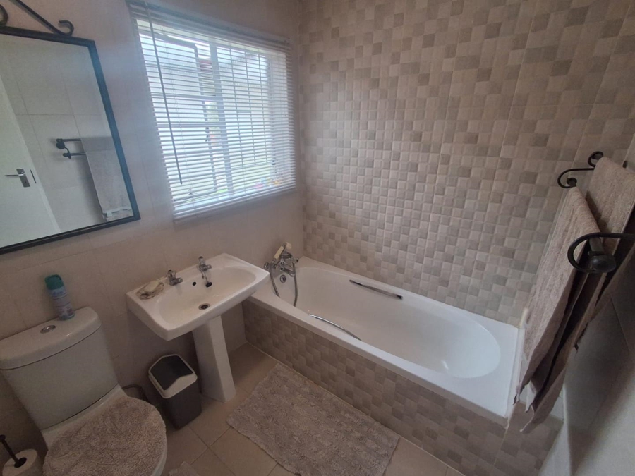 3 Bedroom Property for Sale in Glenvista Gauteng