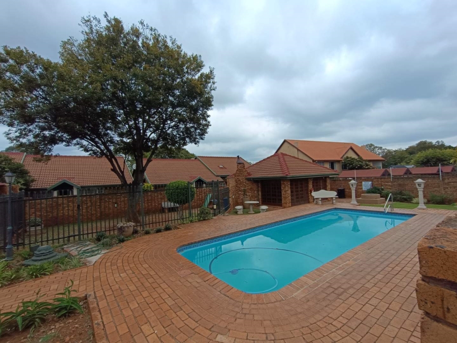 3 Bedroom Property for Sale in Clubview Gauteng