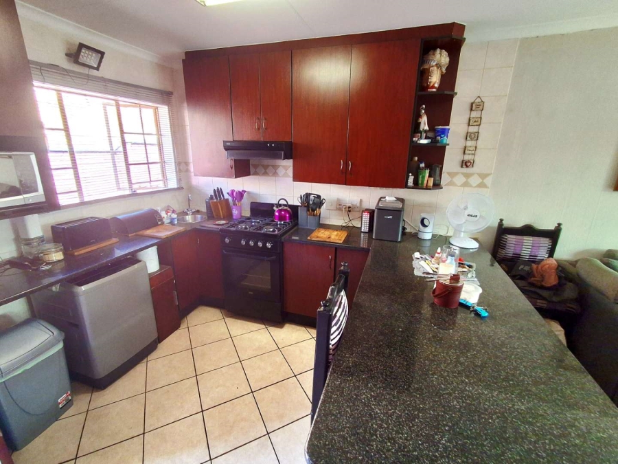3 Bedroom Property for Sale in Willow Park Manor Gauteng