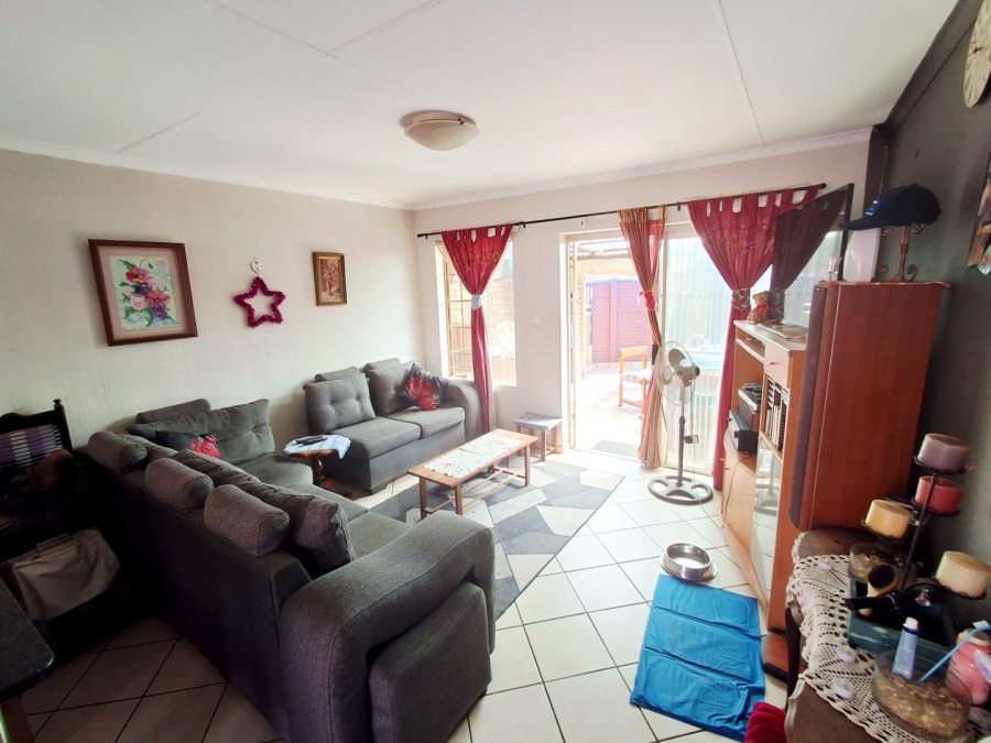 3 Bedroom Property for Sale in Willow Park Manor Gauteng