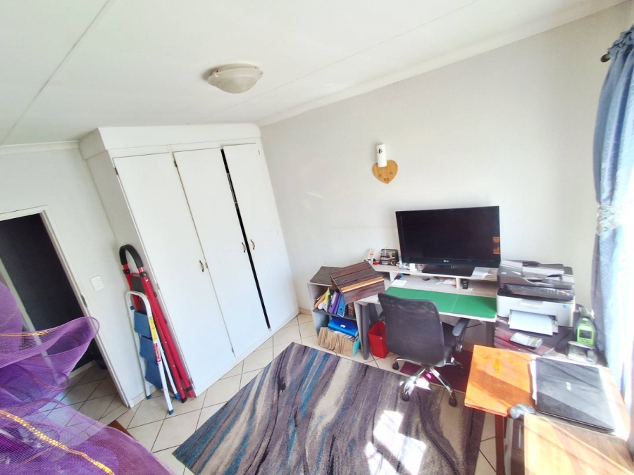 3 Bedroom Property for Sale in Willow Park Manor Gauteng