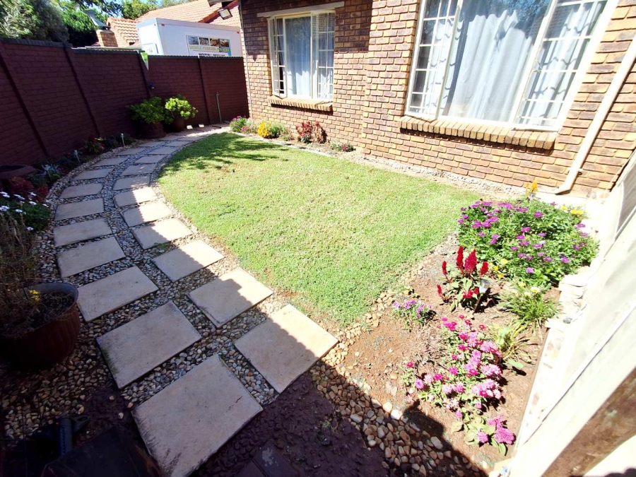 3 Bedroom Property for Sale in Willow Park Manor Gauteng