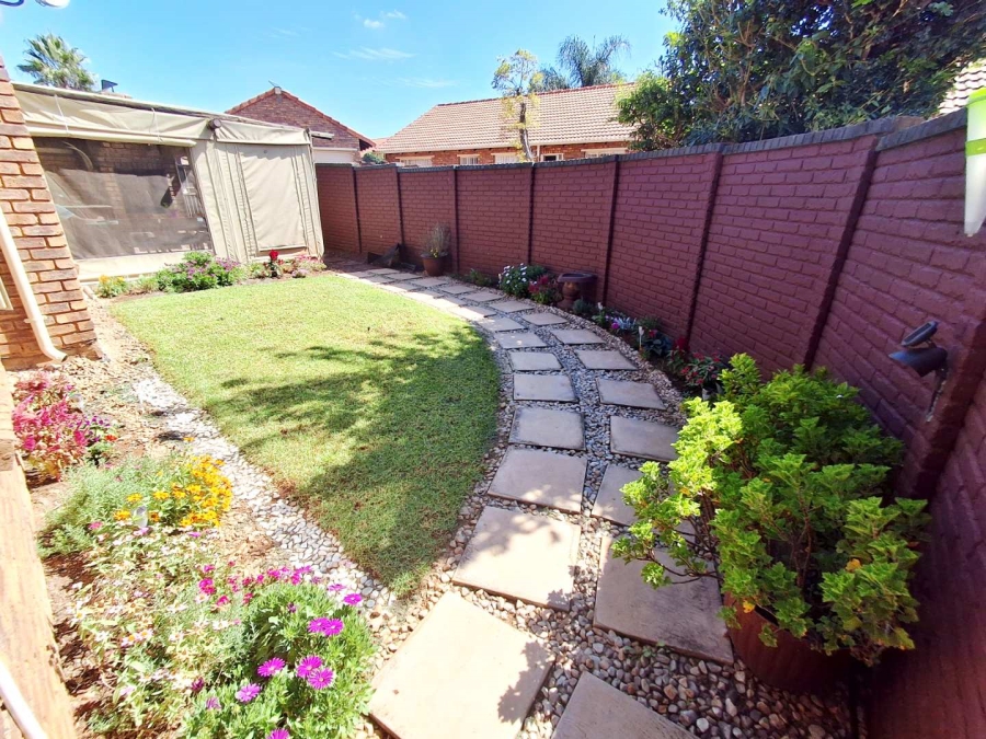 3 Bedroom Property for Sale in Willow Park Manor Gauteng