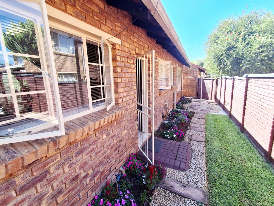 3 Bedroom Property for Sale in Willow Park Manor Gauteng