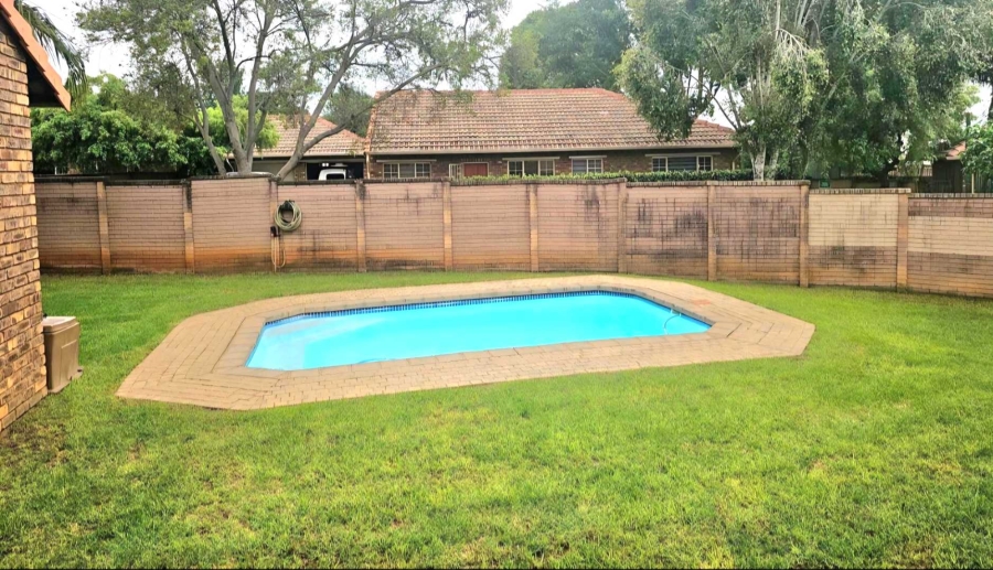 3 Bedroom Property for Sale in Willow Park Manor Gauteng