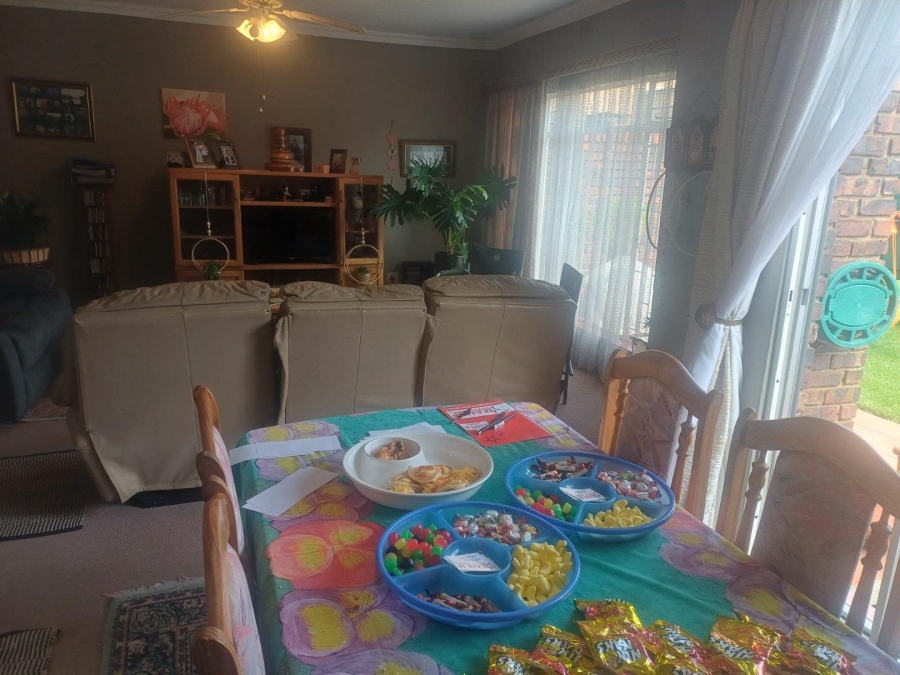 2 Bedroom Property for Sale in Birchleigh Gauteng